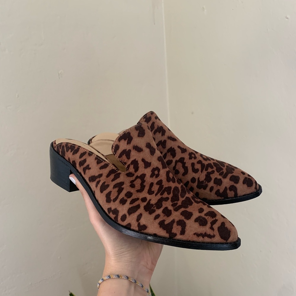 Animal print slides shoes size 8